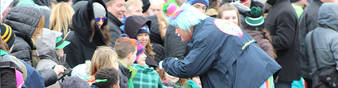 clown with kids